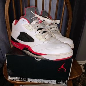 Fire red 5s low!🔥
